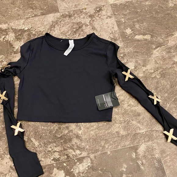 $85 FENTY X SAVAGE CROP TOP SIZE SMALL - Picture 4 of 5